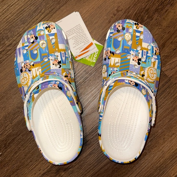 Disney World 50th anniversary crocs - Picture 5 of 6